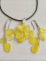 Epoxy resin and Hydrangea necklace and earrings set №S/74 